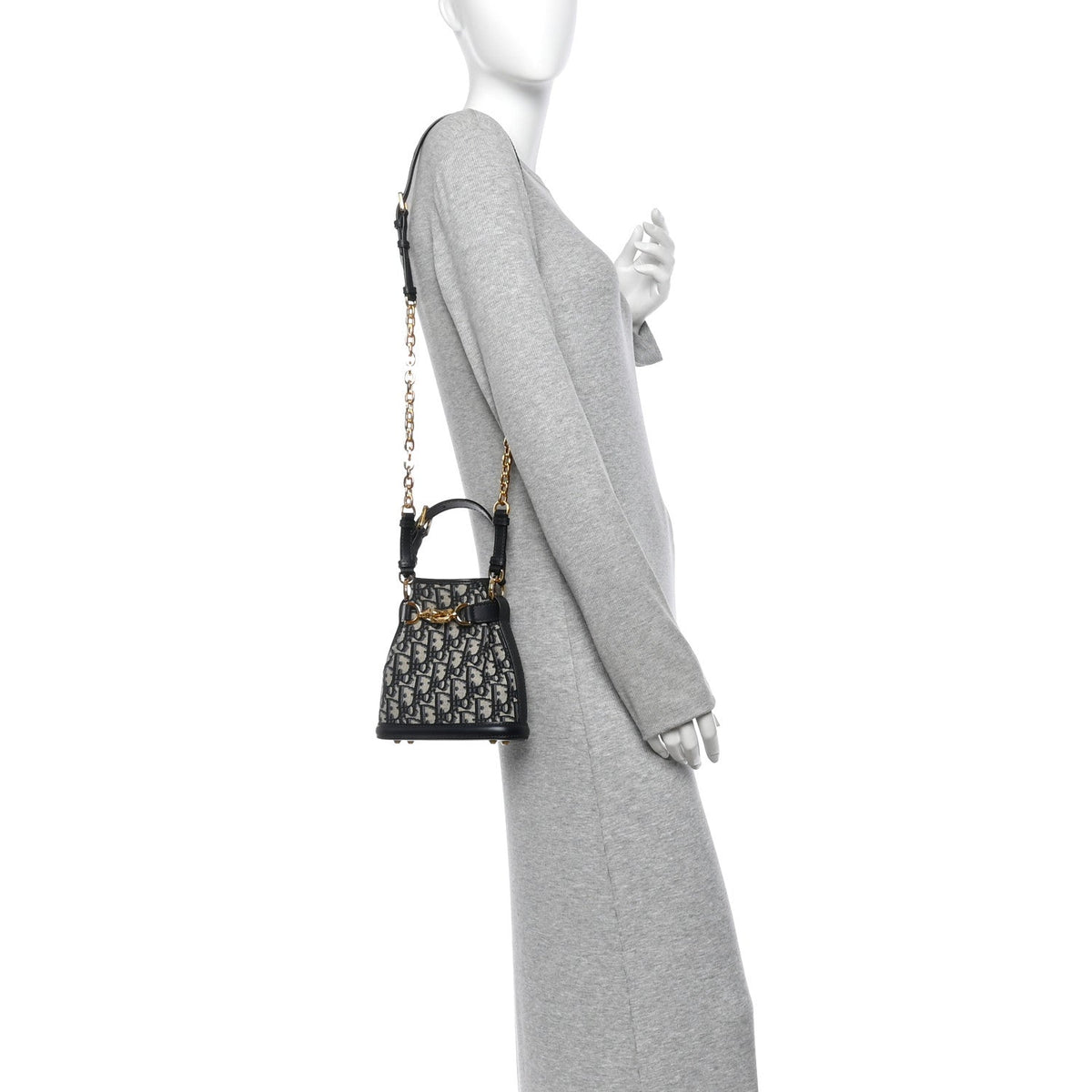 Oblique Calfskin Small C'est Dior Bucket Bag Blue