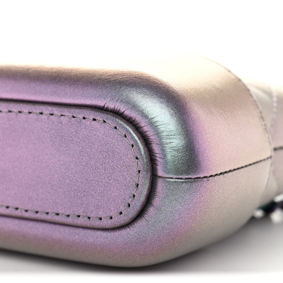 Iridescent Lambskin Calfskin Quilted Small Gabrielle Clutch With Chain Light Purple