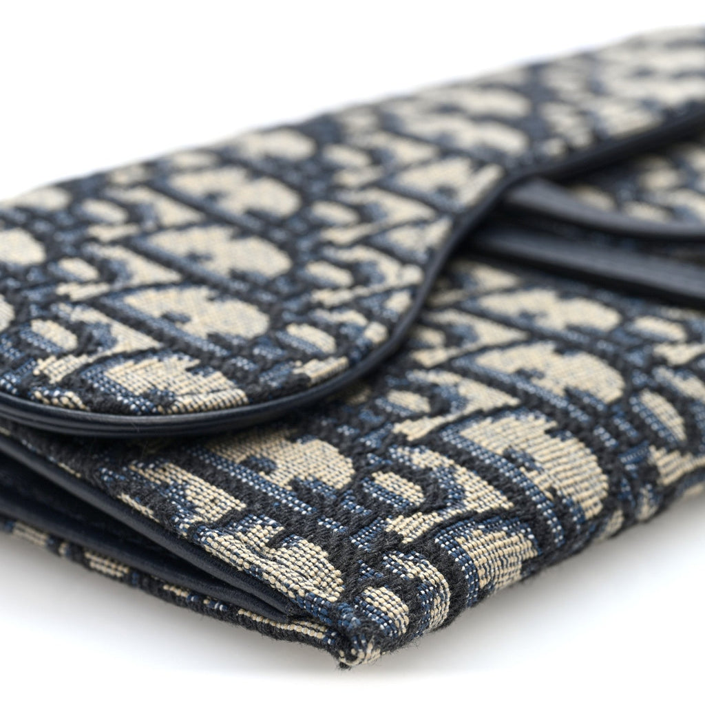 Oblique Saddle Chain Long Wallet Blue