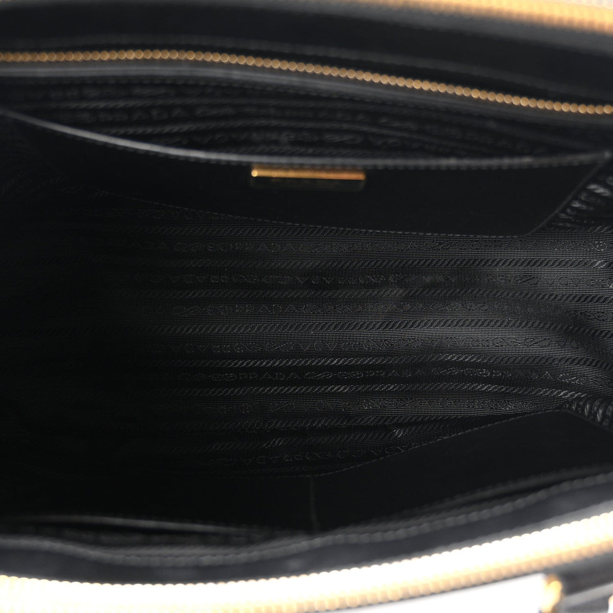 Saffiano Small Galleria Double Zip Tote Black