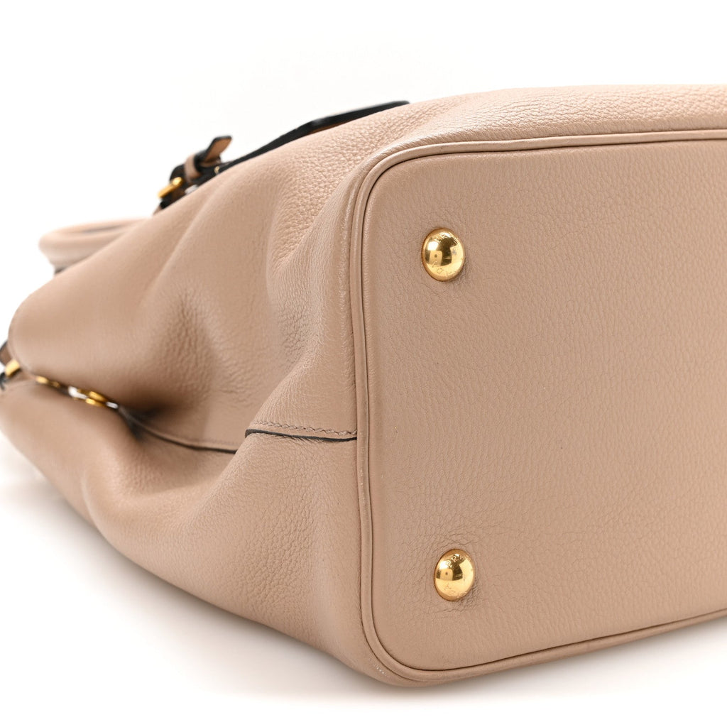 Vitello Phenix Tote Cammeo