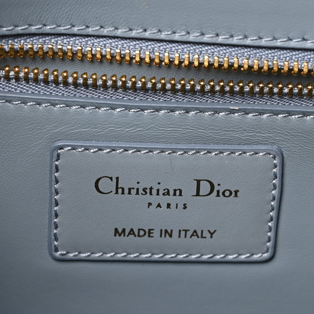 Smooth Calfskin 30 Montaigne Flap Bag Gray
