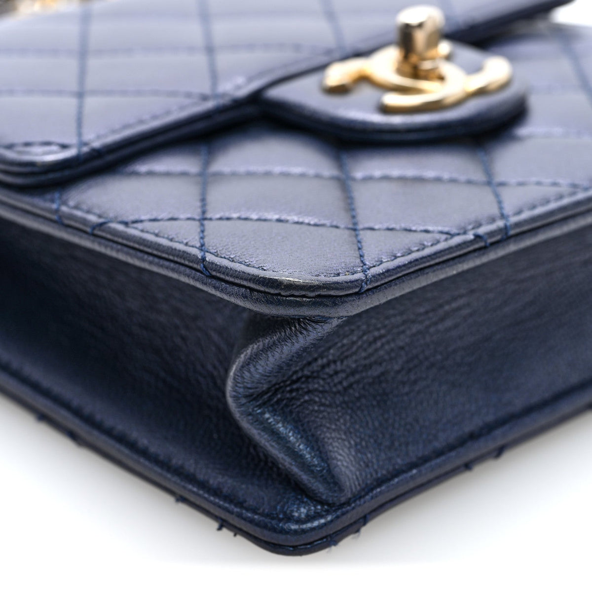 Iridescent Lambskin Quilted Chic Pearls Flap Navy Blue
