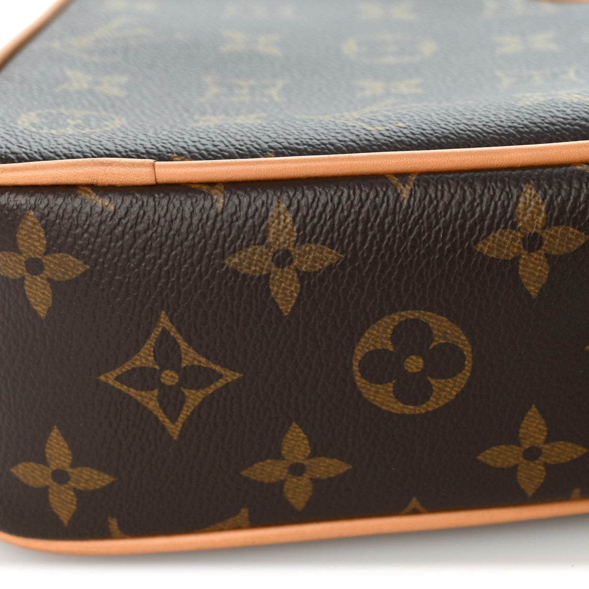 Monogram Game On Coeur