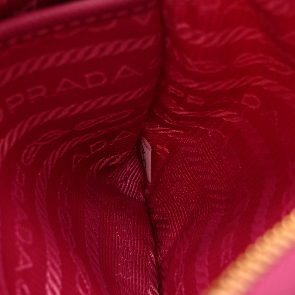 Tessuto Nylon Saffiano Mini Camera Crossbody Fuxia