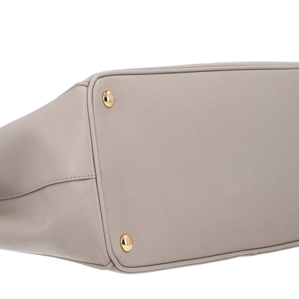 Saffiano Lux Large Galleria Double Zip Tote Argilla