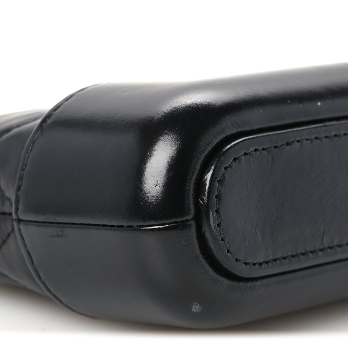 Aged Calfskin Quilted Small Gabrielle Clutch With Chain Black