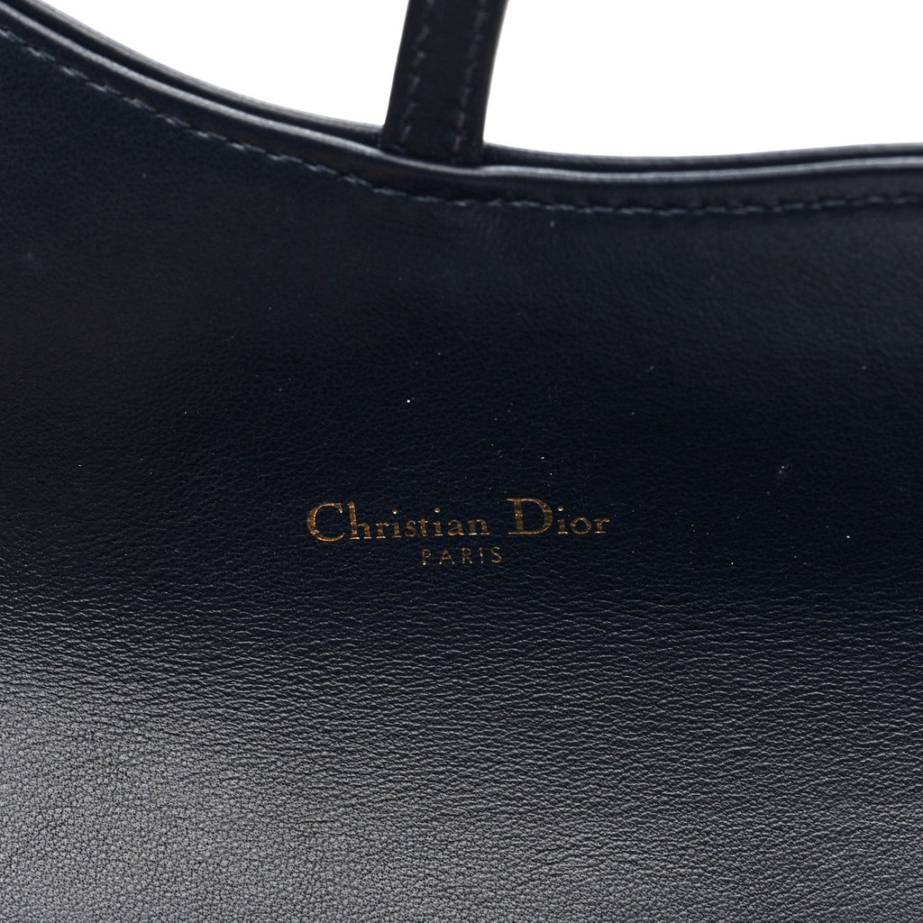 Oblique Saddle Chain Long Wallet Blue