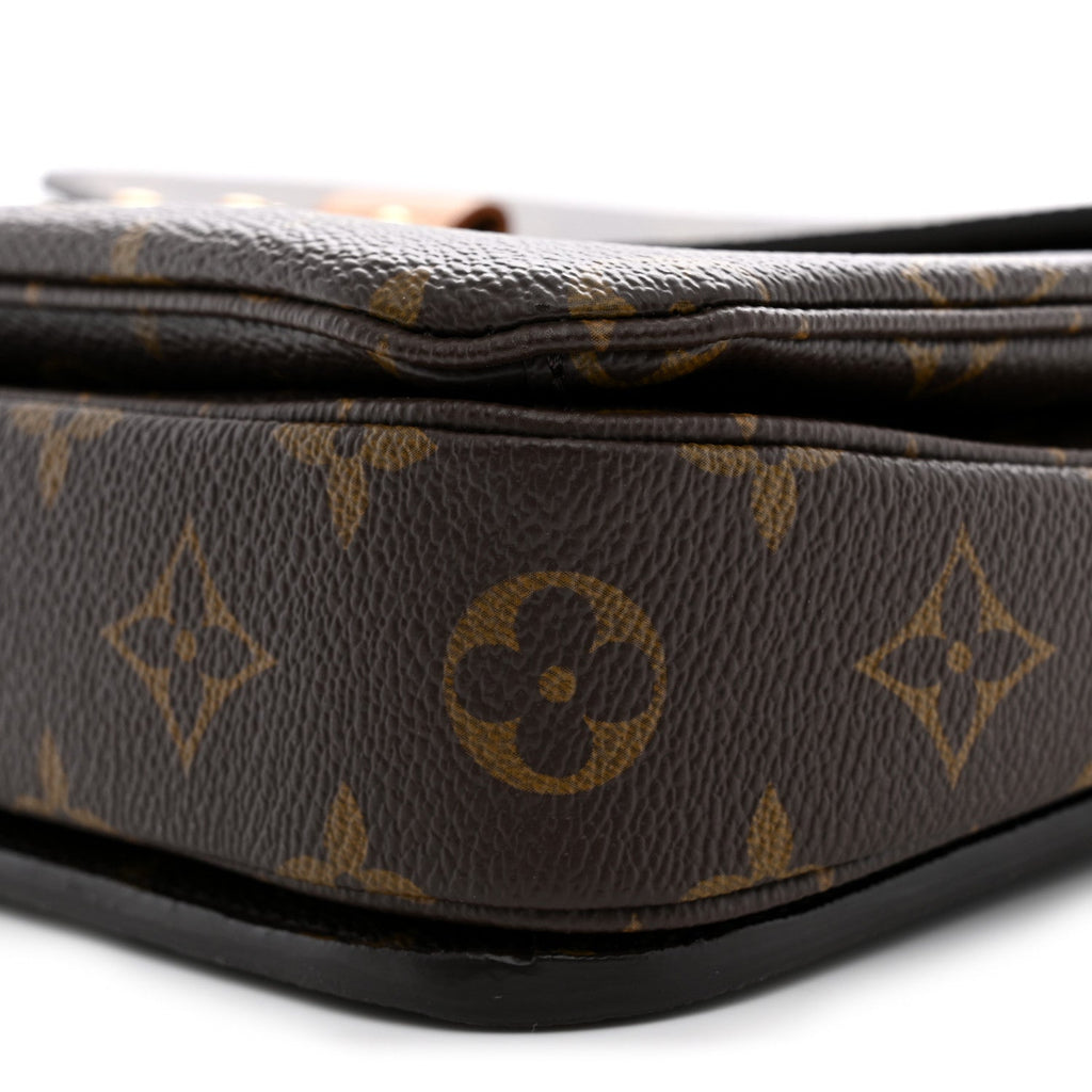 Monogram Pochette Metis