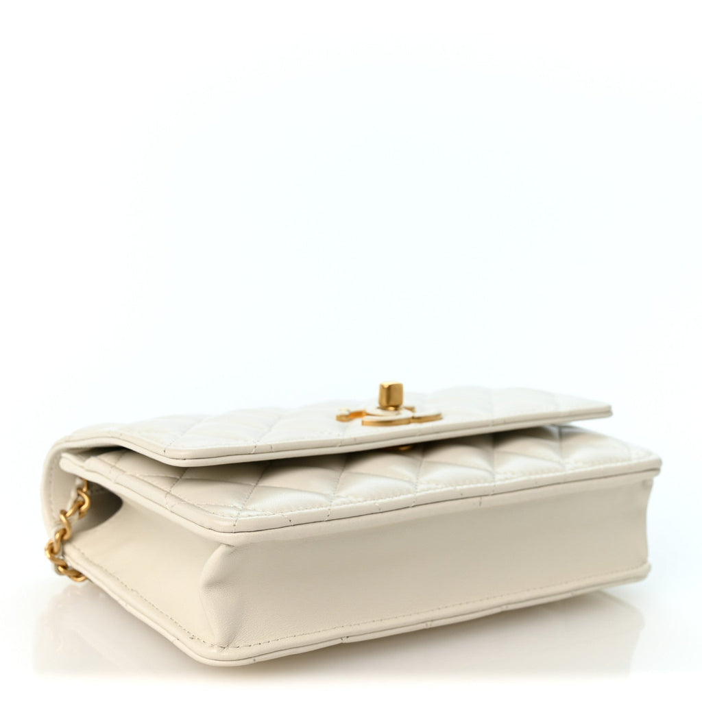 Lambskin Enamel Quilted CC Slide Wallet On Chain WOC White