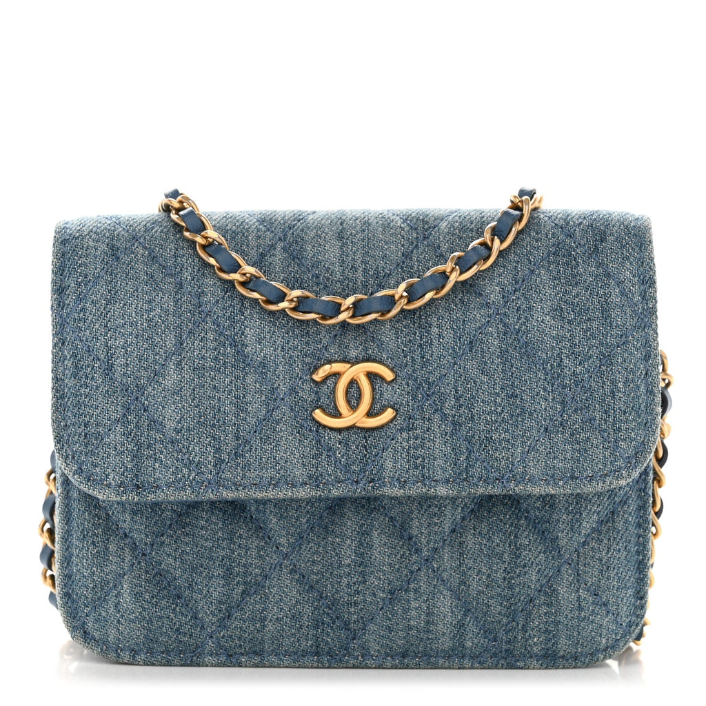 Denim Quilted CC Pearl Crush Clutch With Chain Blue
