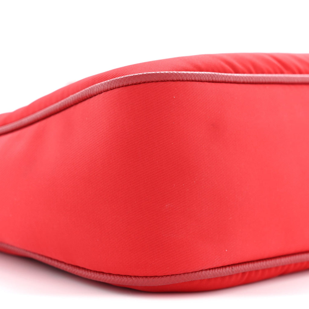 Nylon Re-Edition 2005 Shoulder Bag Rosso