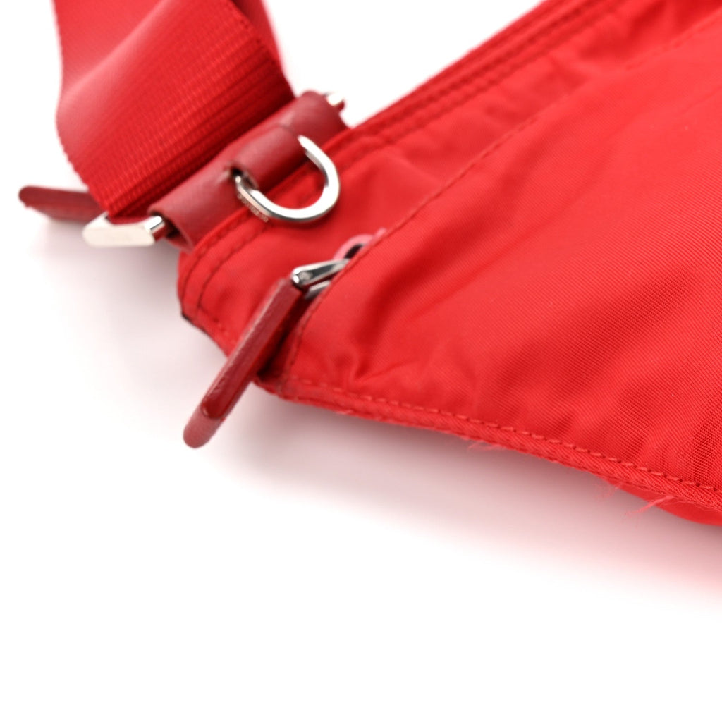 Nylon Vela Saffiano Flat Messenger Bag Rosso