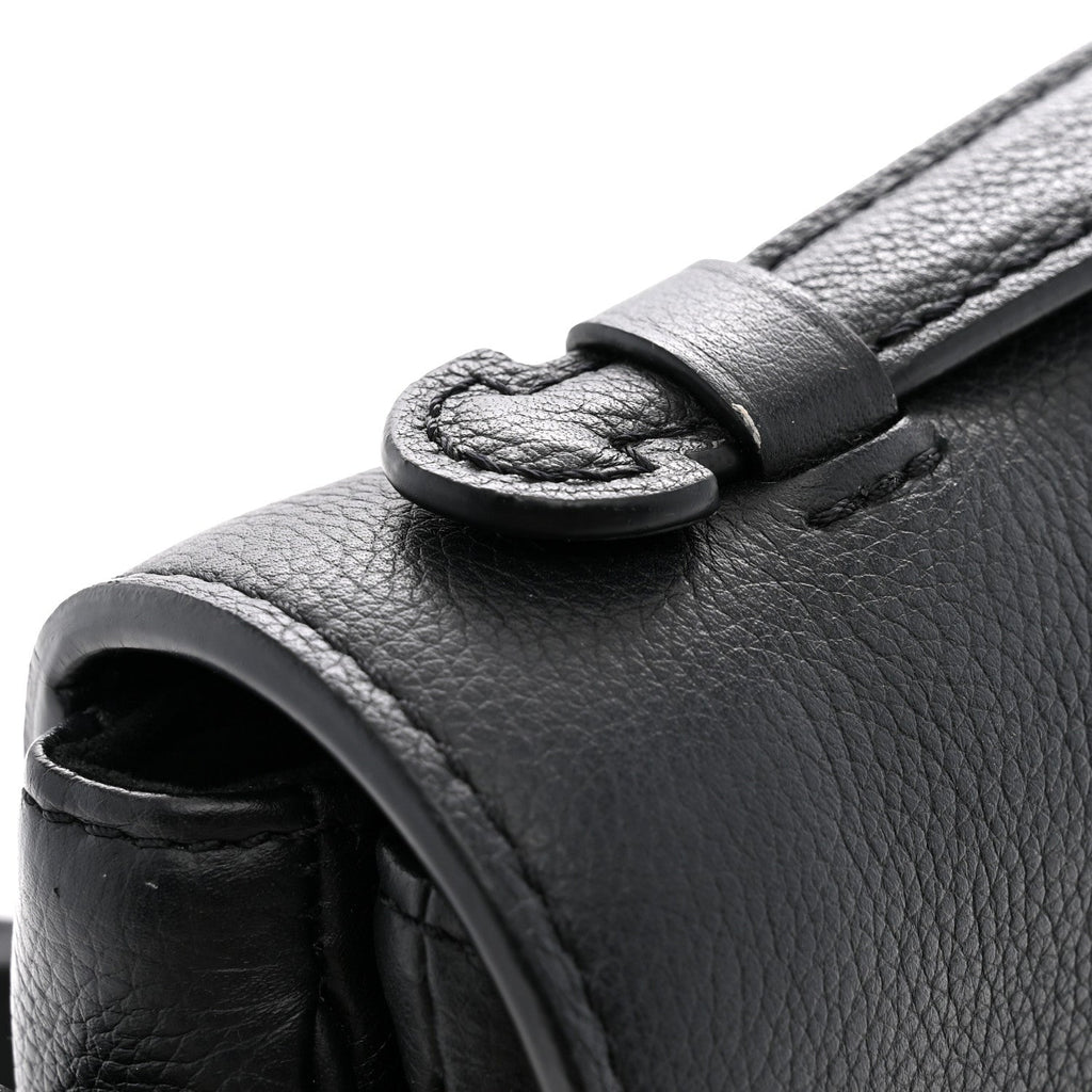 Grained Calfskin Lockme Oxford Black