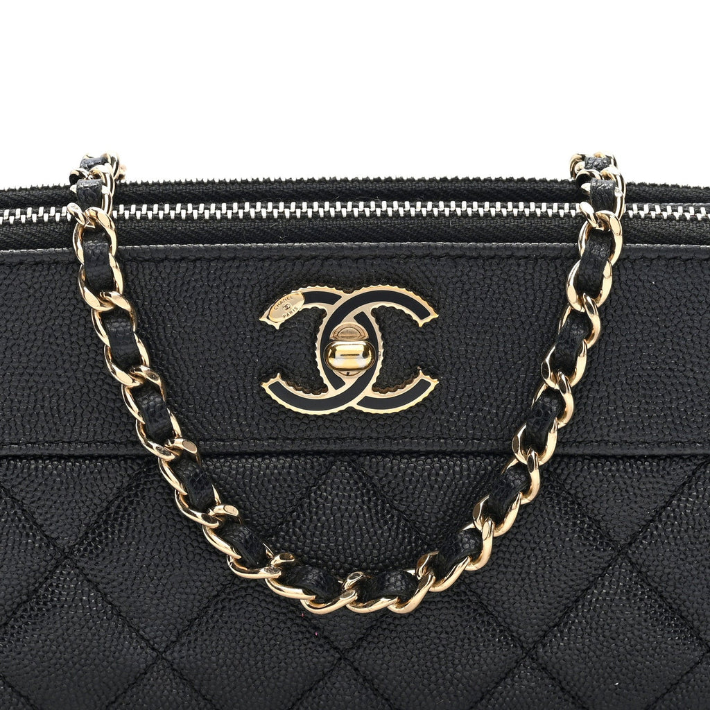 Caviar Quilted Zipped Phone Holder With Chain Black