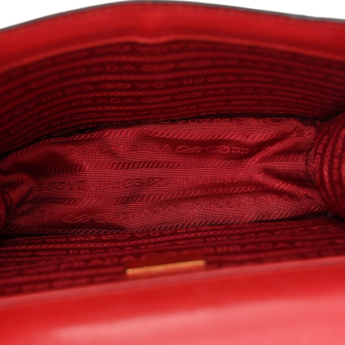 Saffiano Turn Lock Chain Shoulder Bag Fuoco
