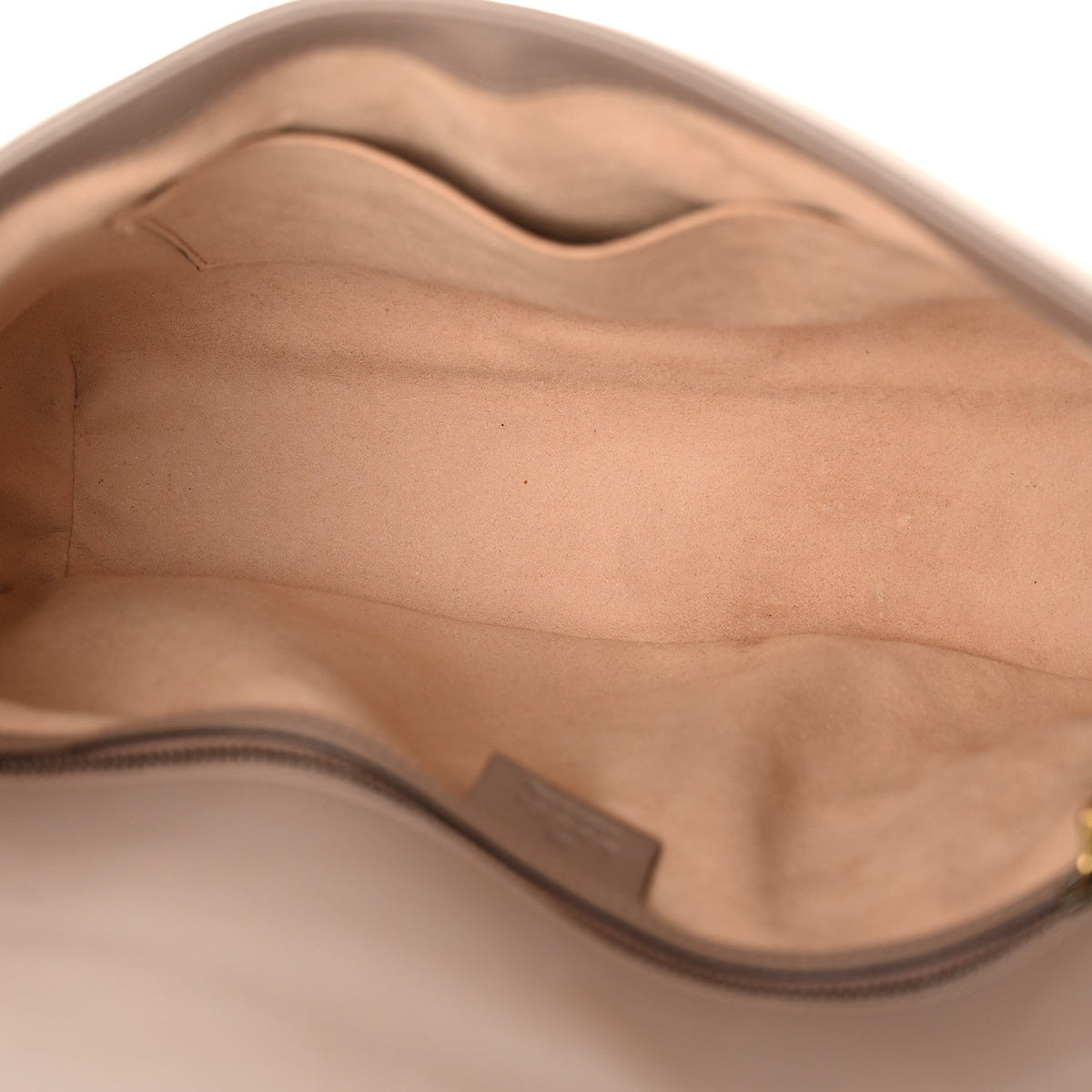 Calfskin Matelasse Medium GG Marmont Shoulder Bag Porcelain Rose