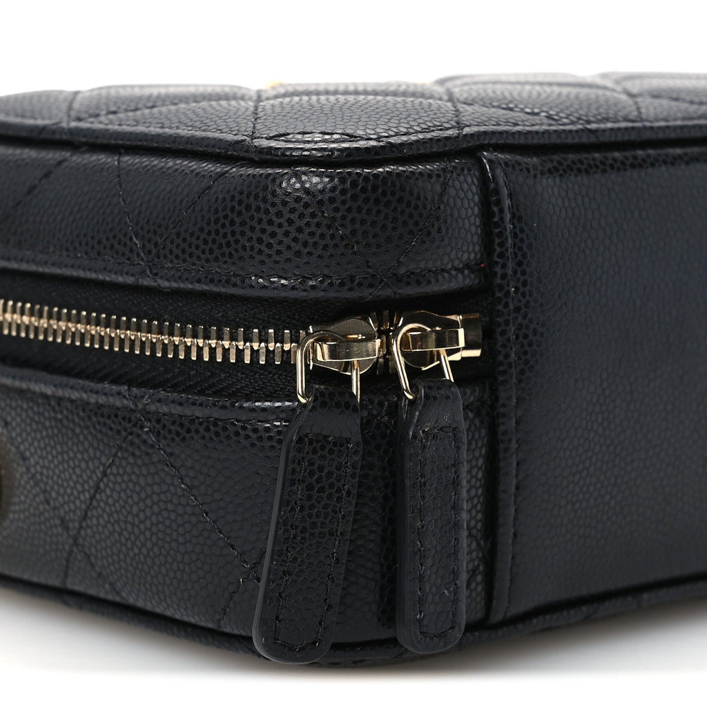 Caviar Quilted Twist Your Buttons Clutch With Chain Black