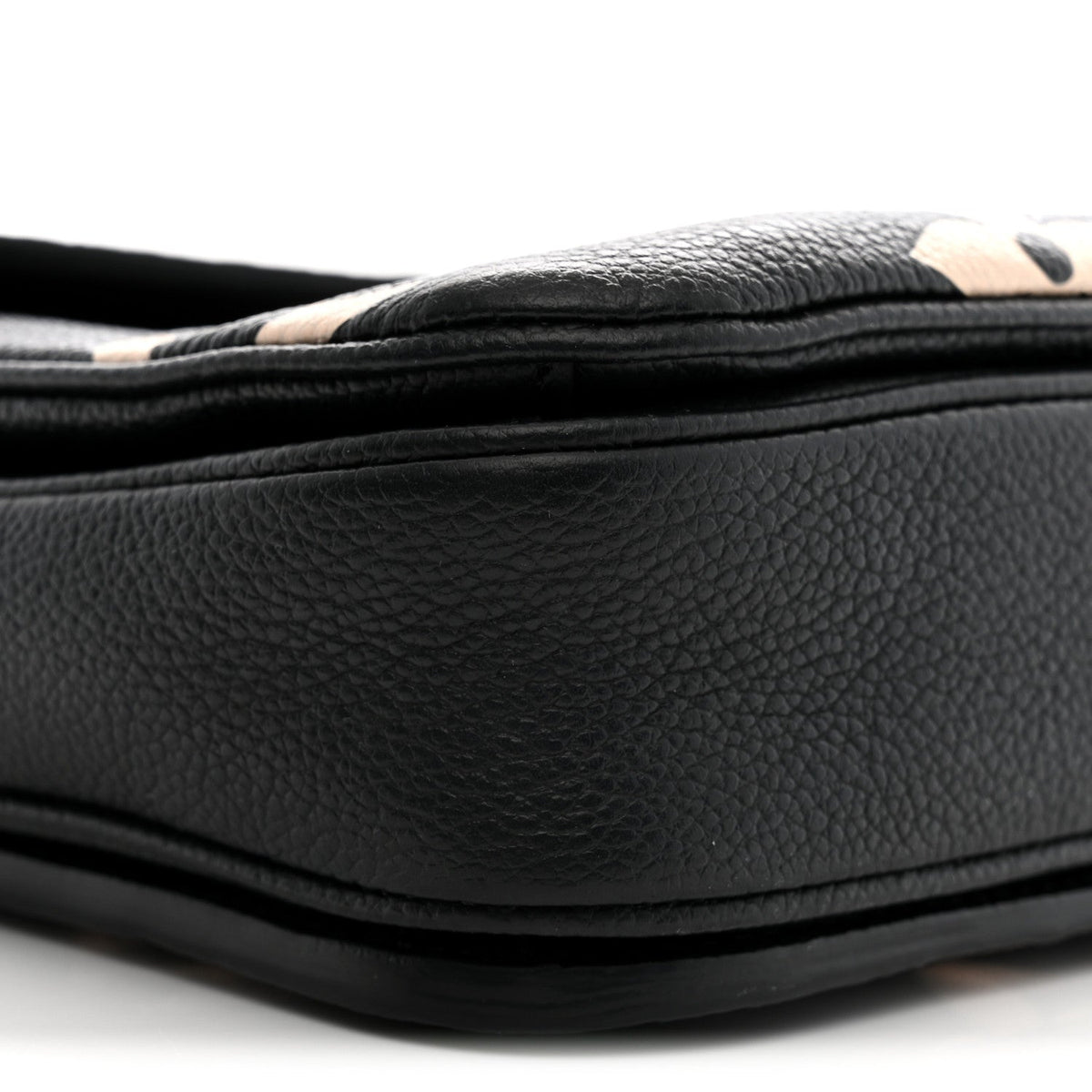 Empreinte Monogram Giant Pochette Metis Black Beige