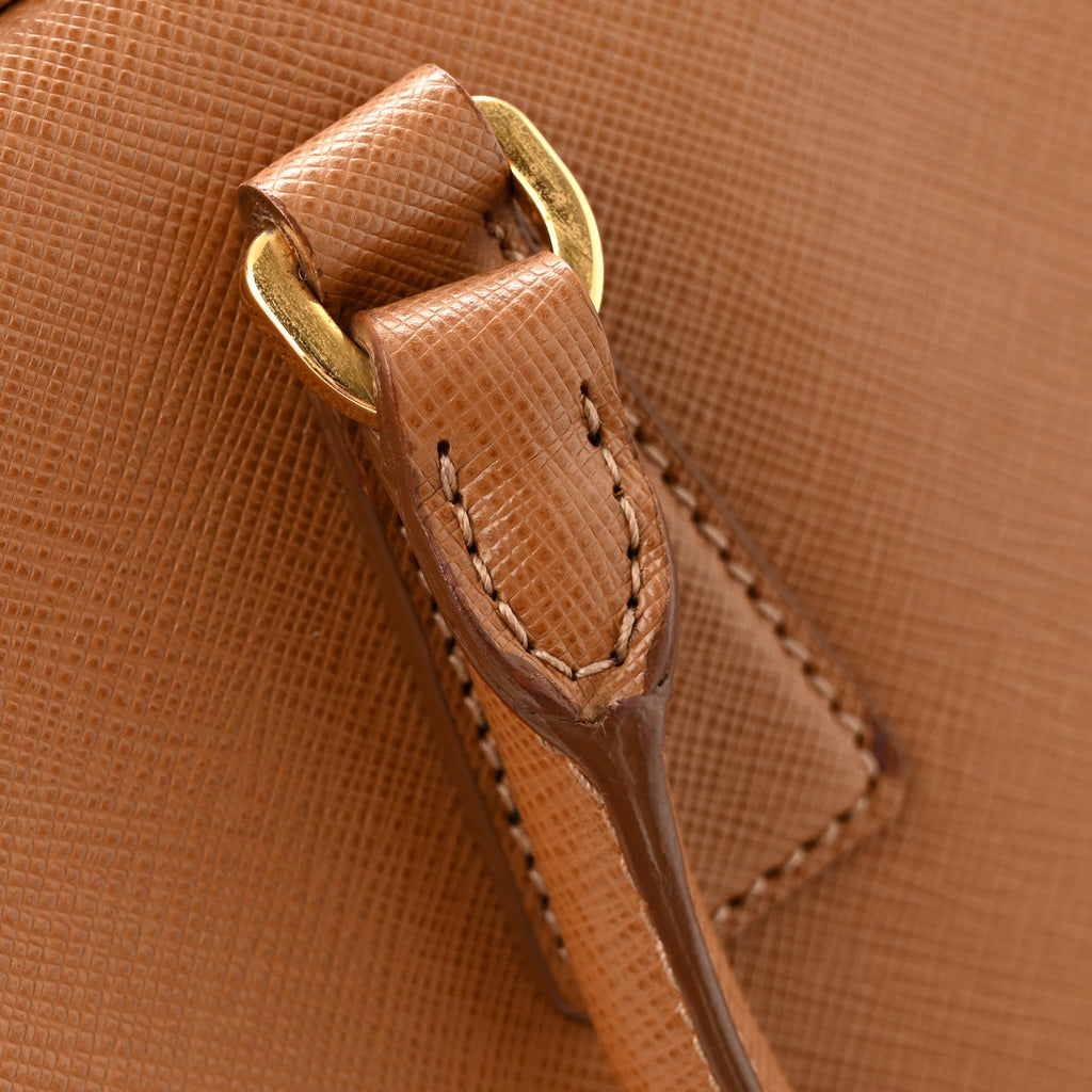 Saffiano Lux Bauletto Caramel