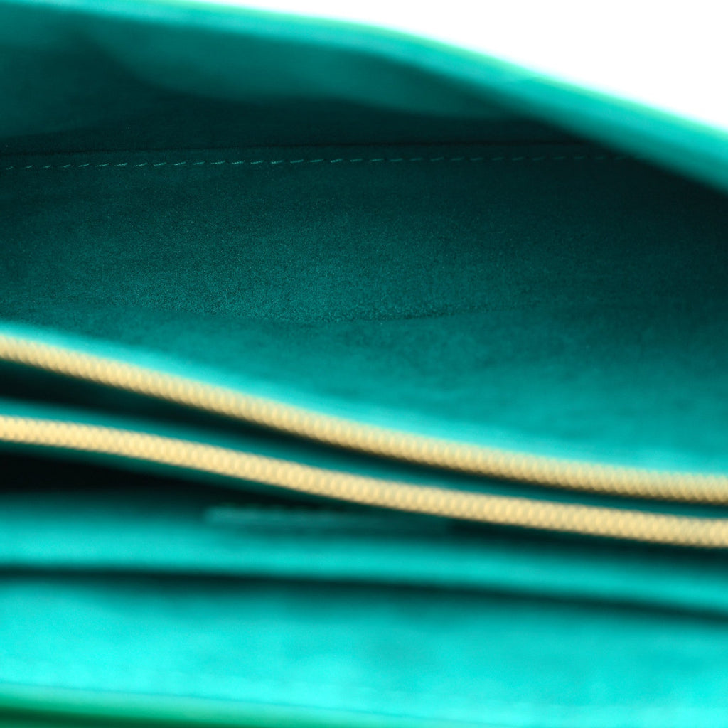 Calfskin New Wave Chain Bag MM NM Emerald