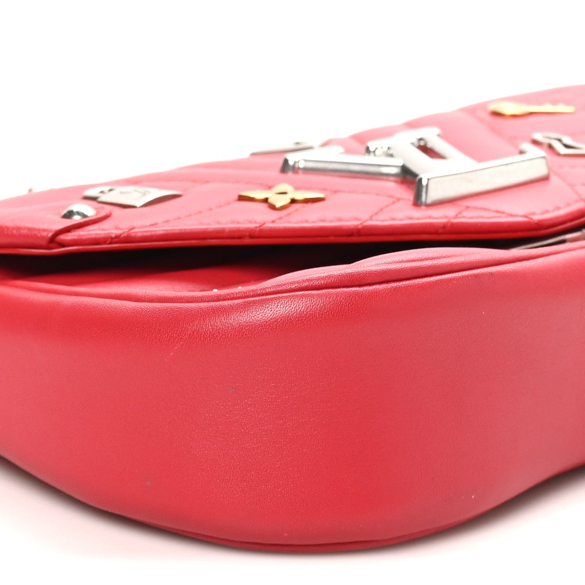 Calfskin Love Lock New Wave Chain PM Red