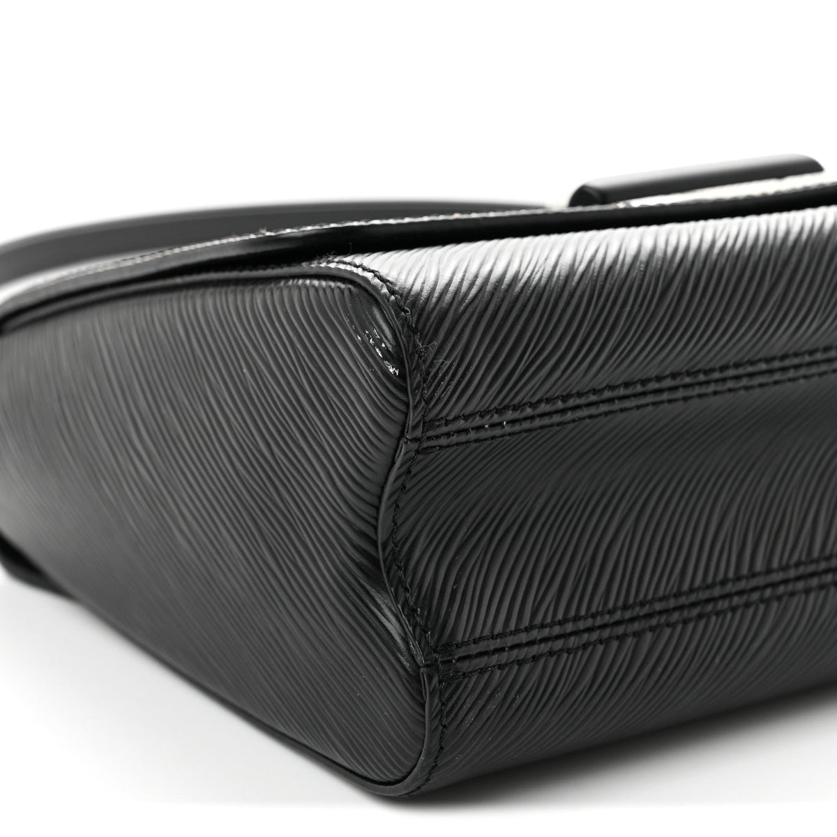 Epi Twist Shoulder Bag MM Matte Black