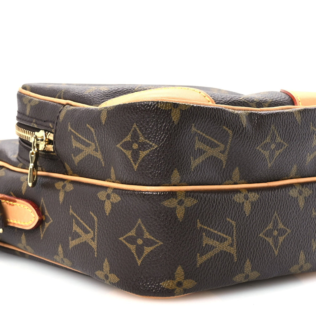 Monogram Amazone