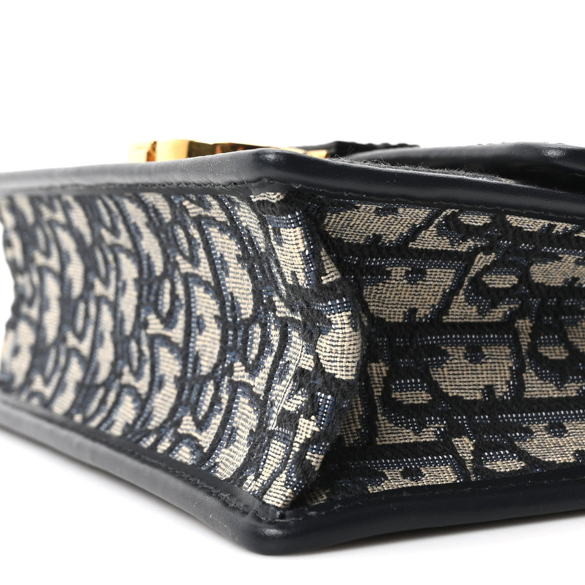 Oblique Small 30 Montaigne Flap Bag Blue