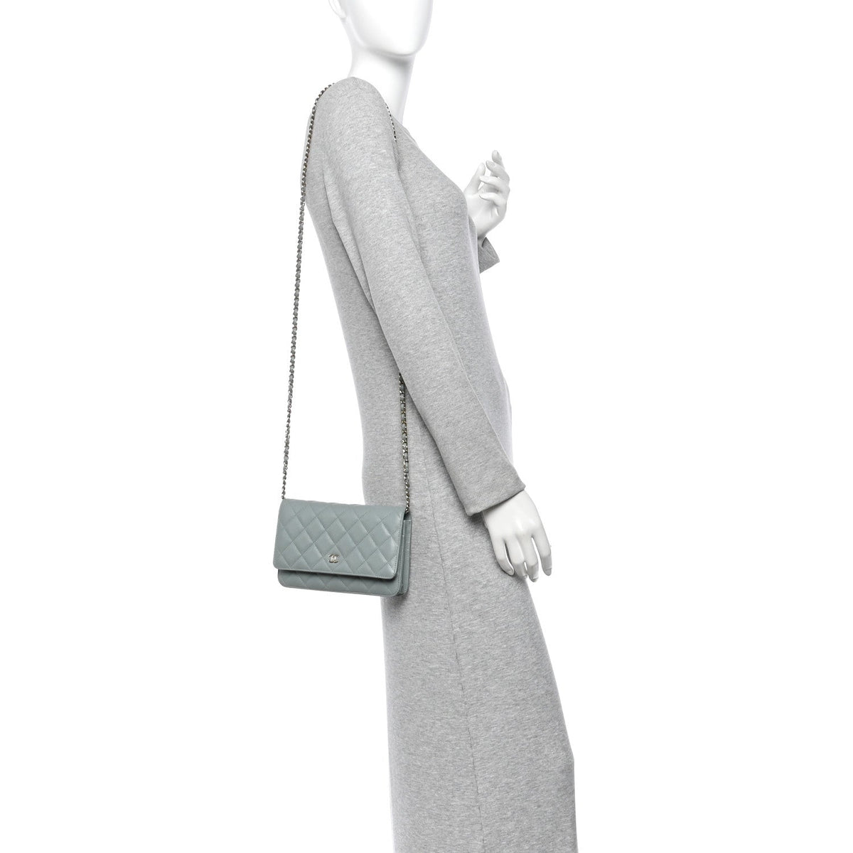 Caviar Quilted Wallet on Chain WOC Light Blue