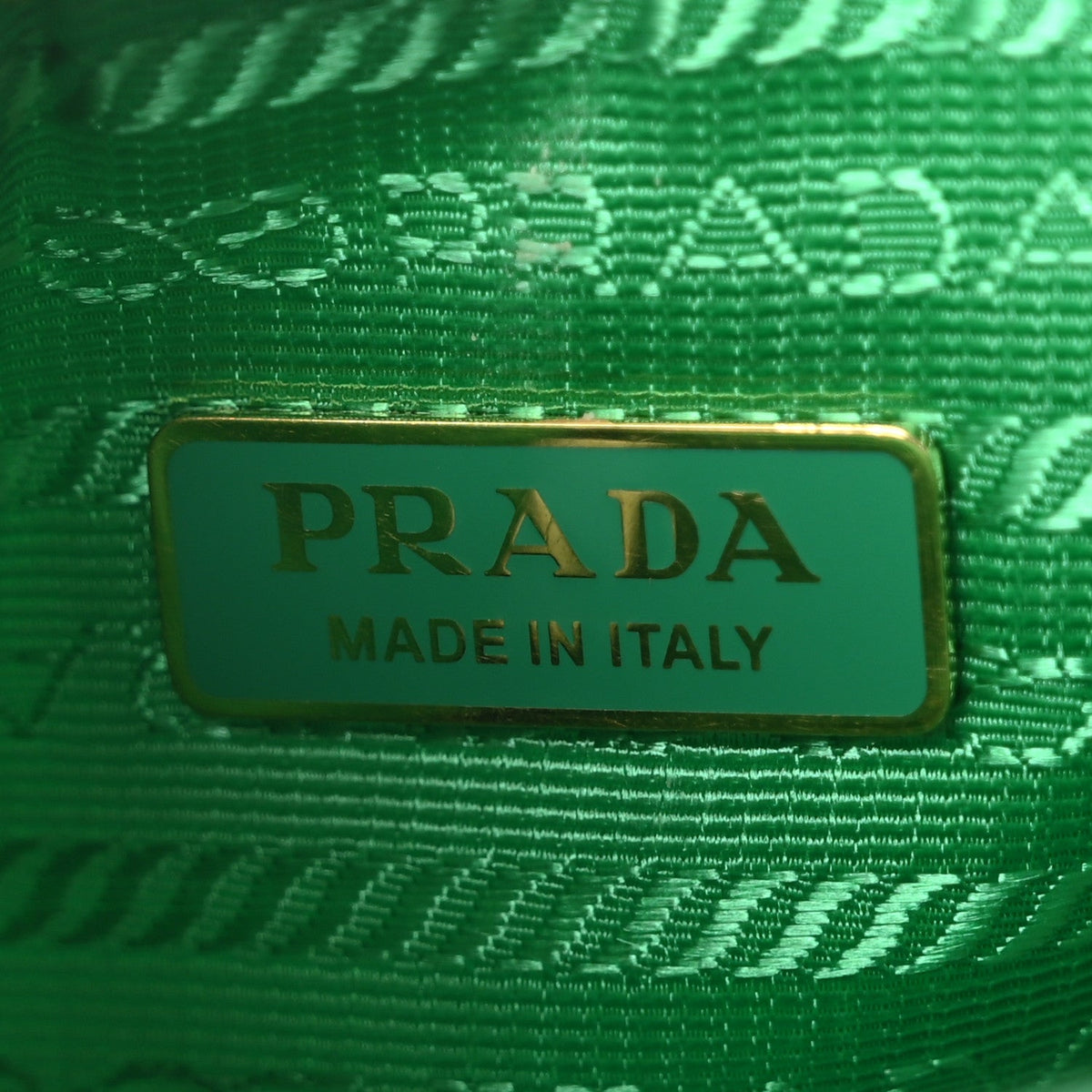 Re-Nylon Saffiano Stitched Mini Re-Edition 1995 Chaine Shoulder Bag Menta