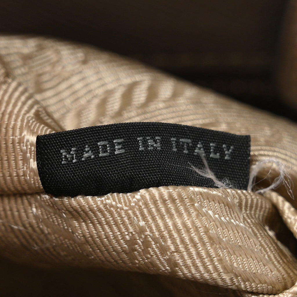 Saffiano Lux Medium Tote Argilla