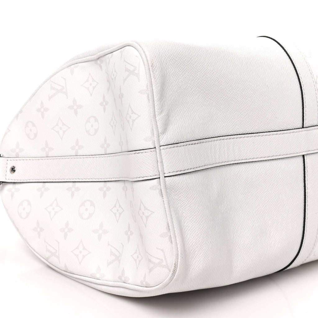 Monogram Taiga Keepall Bandouliere 45 Optic White