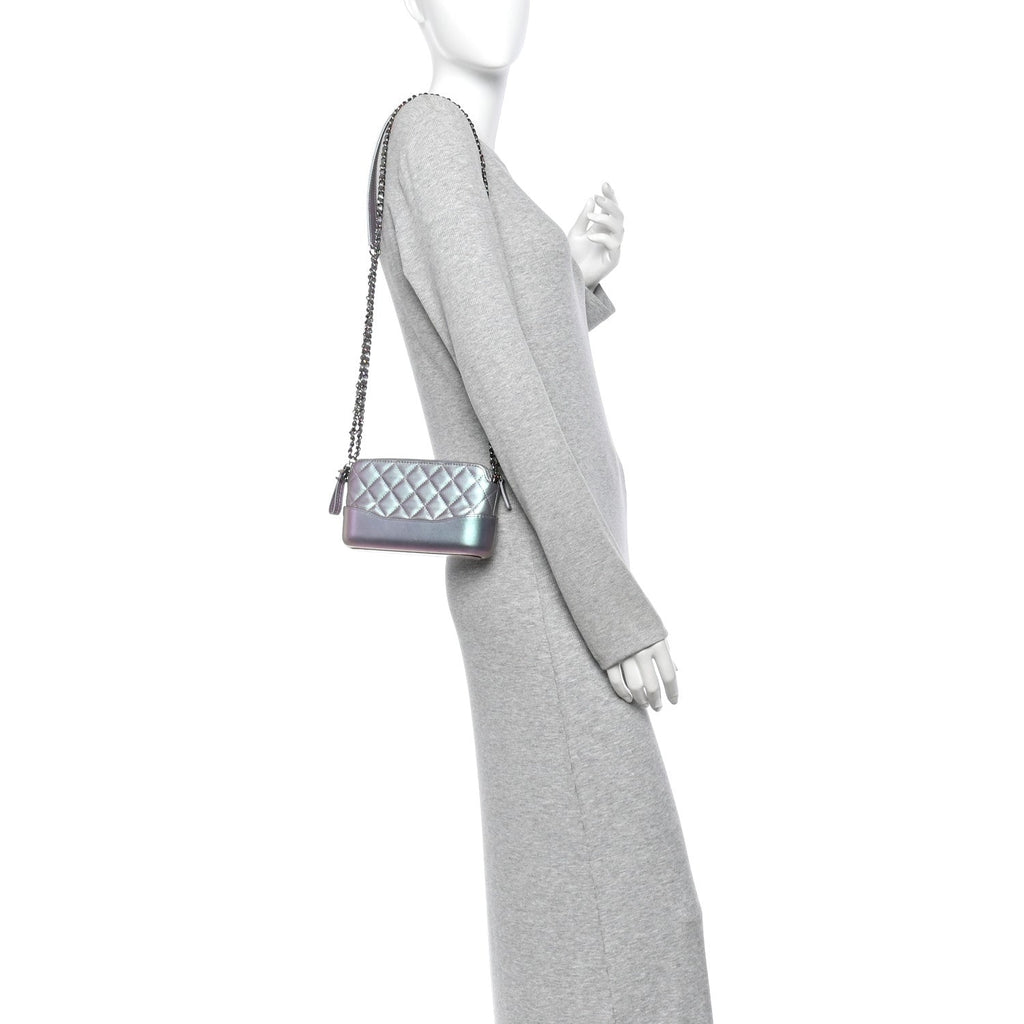 Iridescent Lambskin Calfskin Quilted Small Gabrielle Clutch With Chain Light Purple