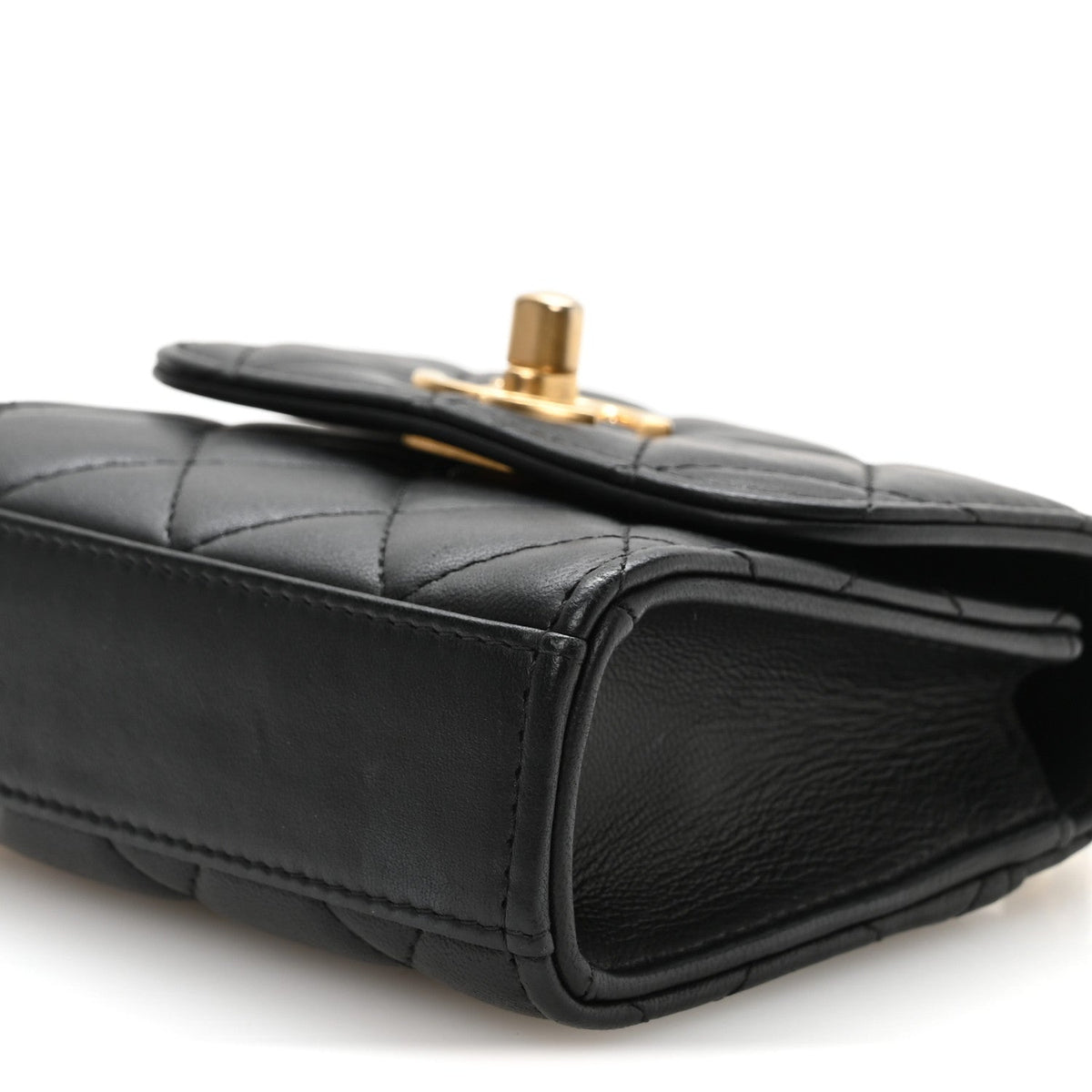 Lambskin Quilted Le Lion CC Chain Wallet Black