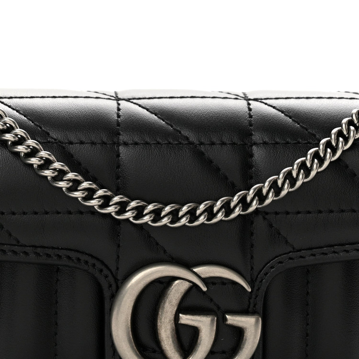 Calfskin Matelasse Aria Super Mini GG Marmont Shoulder Bag Black