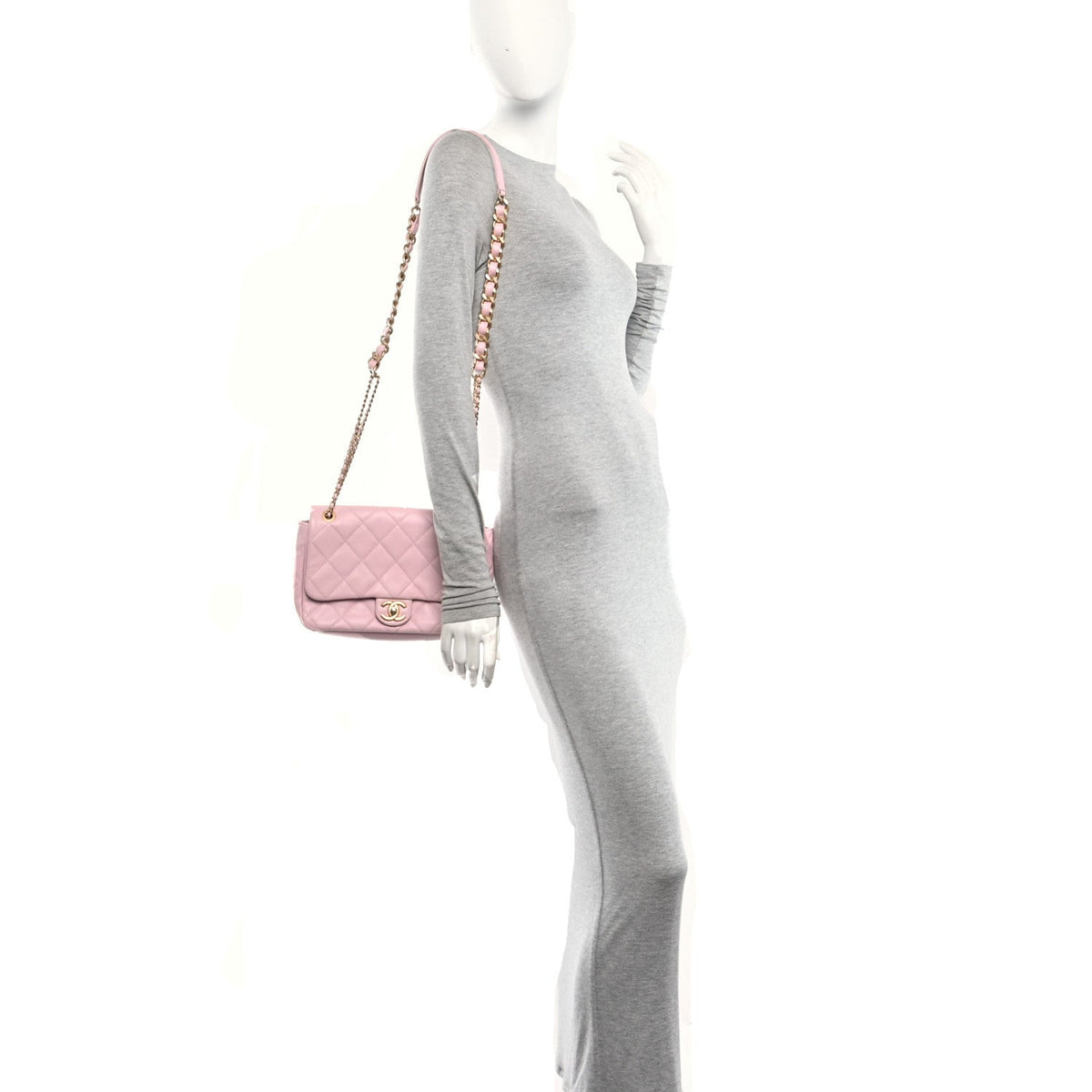 Caviar Quilted Medium Chain Flap  Light Pink