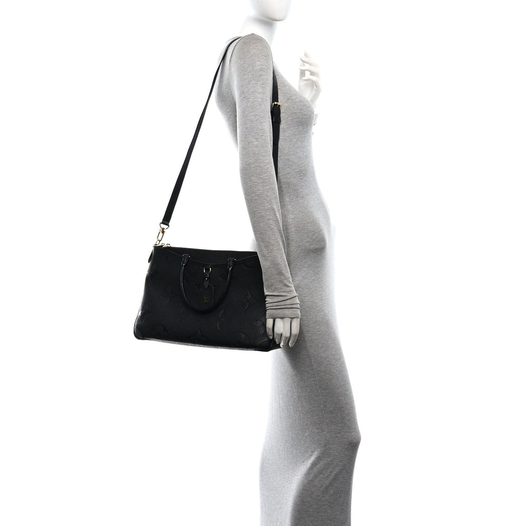 Empreinte Monogram Giant Trianon MM Black