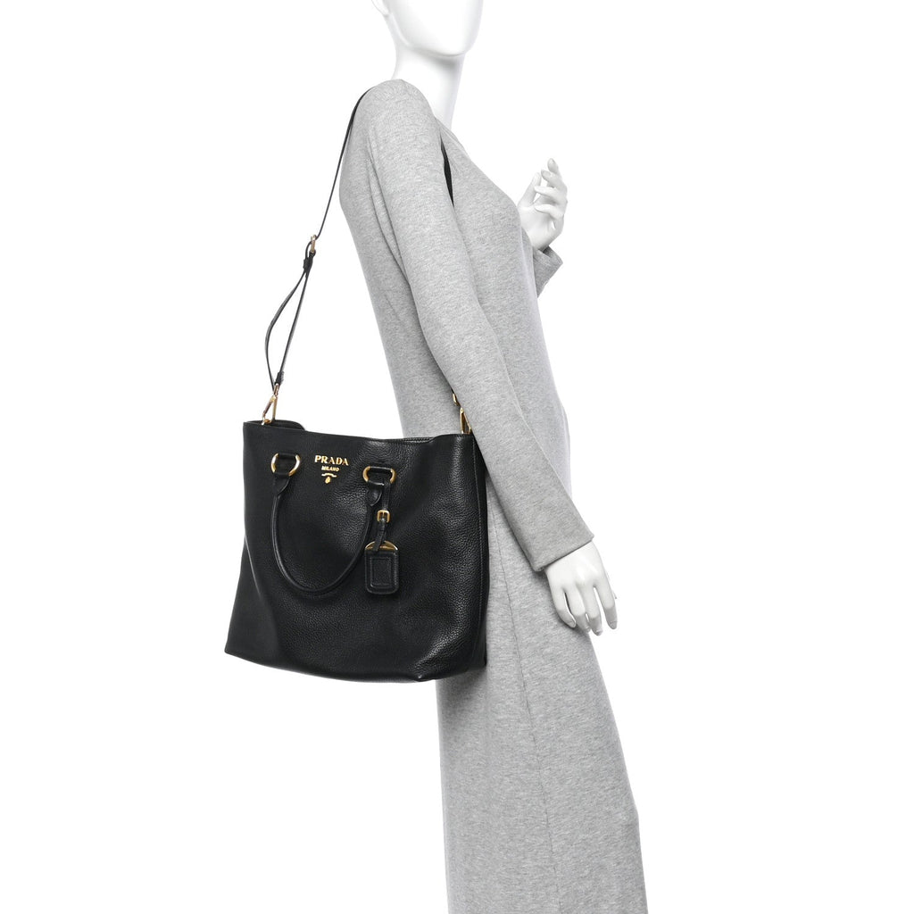 Vitello Daino Shopping Tote Black