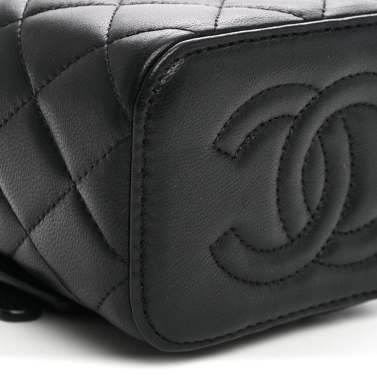 Lambskin Quilted Top Handle Mini Vanity Case With Chain Black