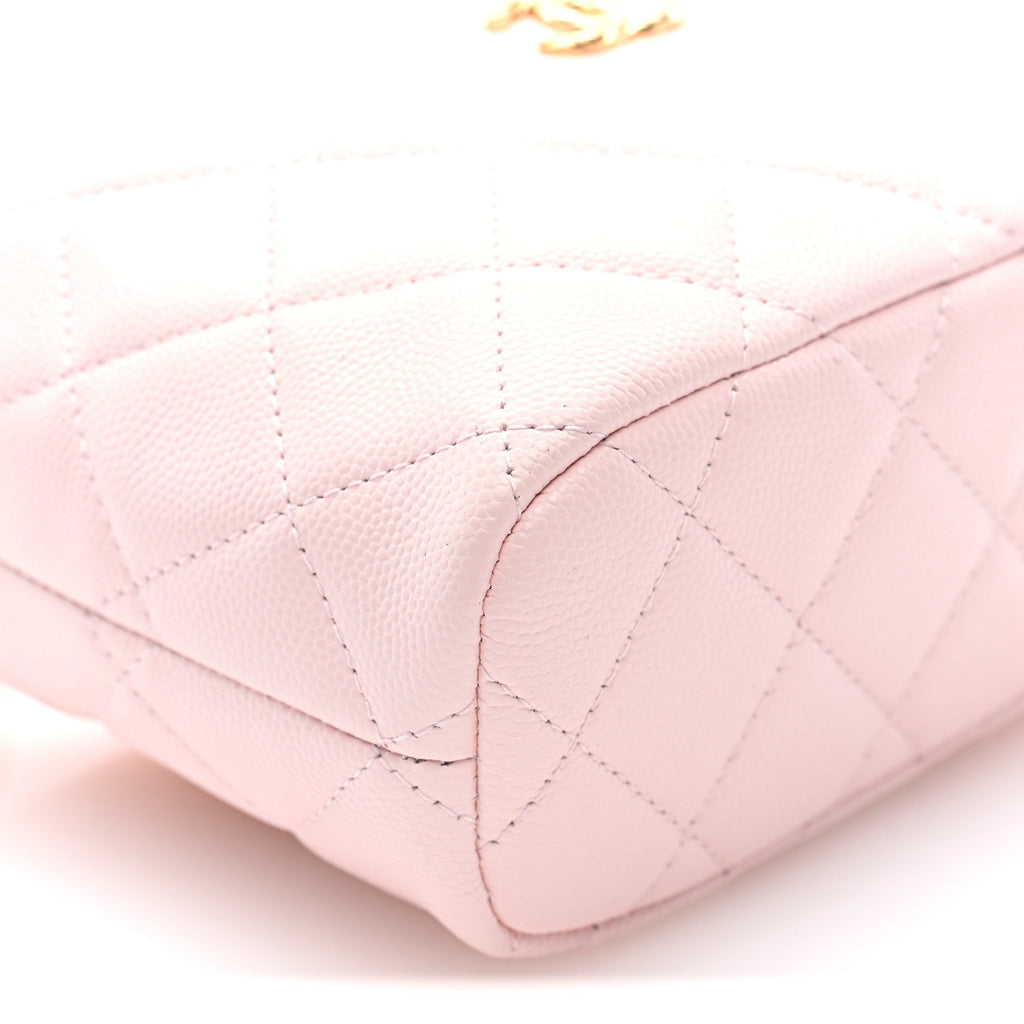 Shiny Caviar Hobo Clutch With Chain Light Pink