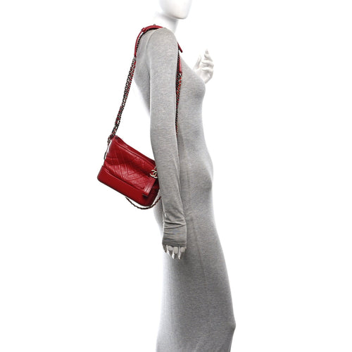 Aged Calfskin Chevron Quilted Small Gabrielle Hobo Red
