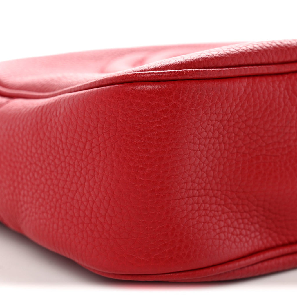 Pebbled Calfskin Small Soho Disco Bag Vibrant Red