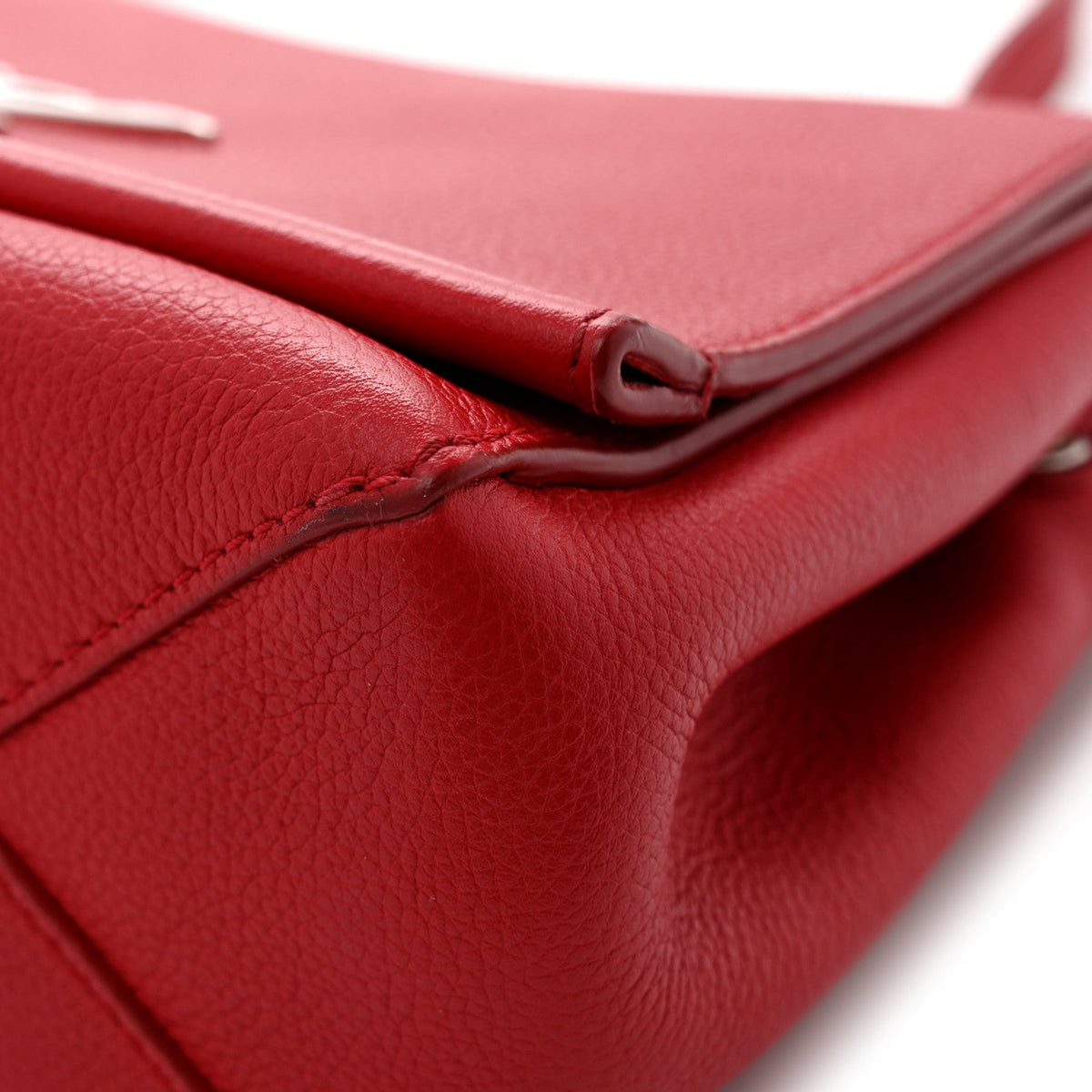 Calfskin Lockme II Chain Bag BB Rubis