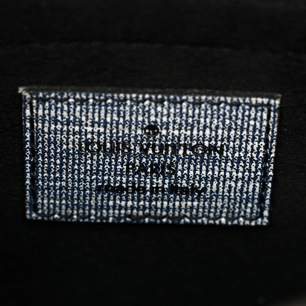 Epi Chain It Bag PM Blue Jean