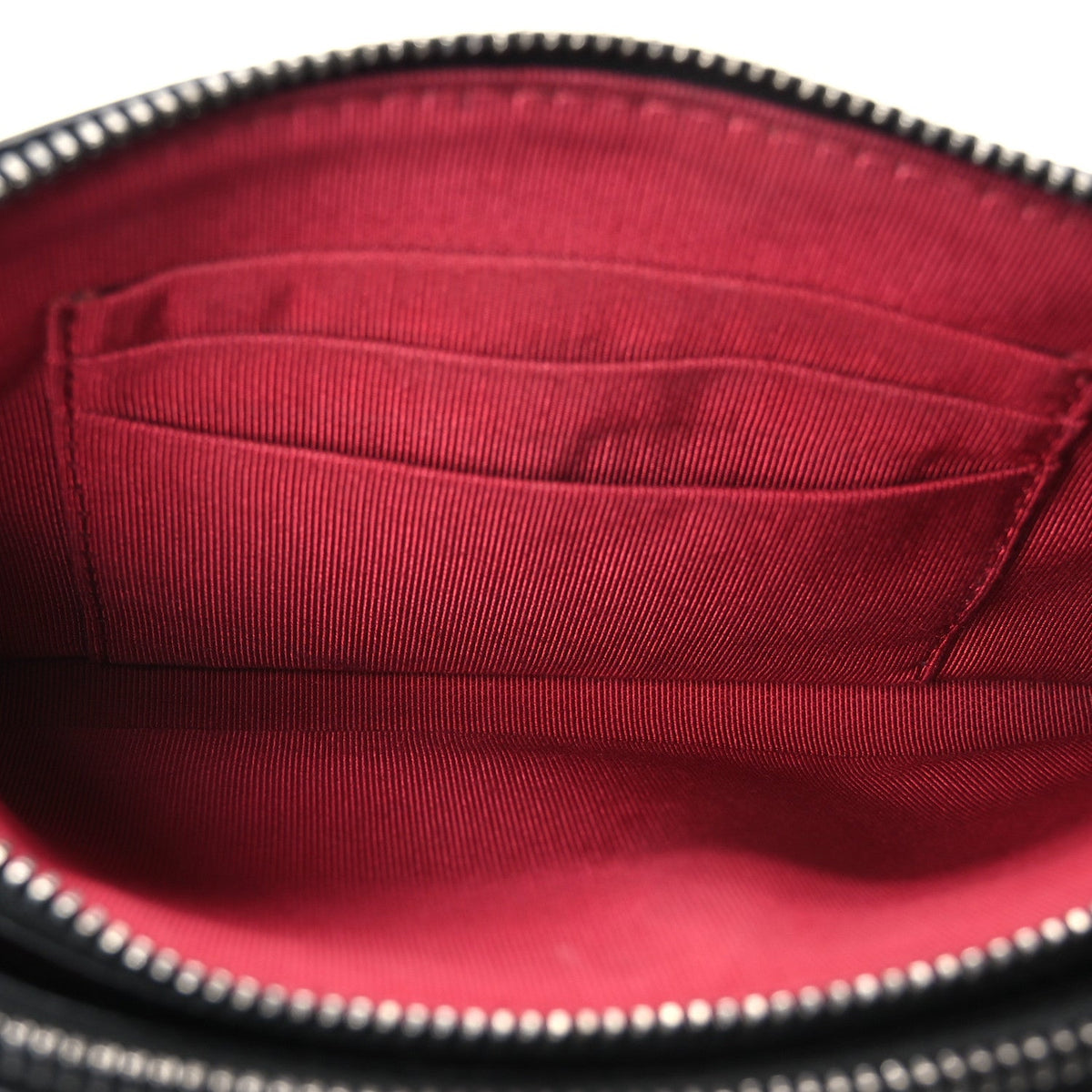 Aged Calfskin Quilted Small Gabrielle Clutch With Chain Black