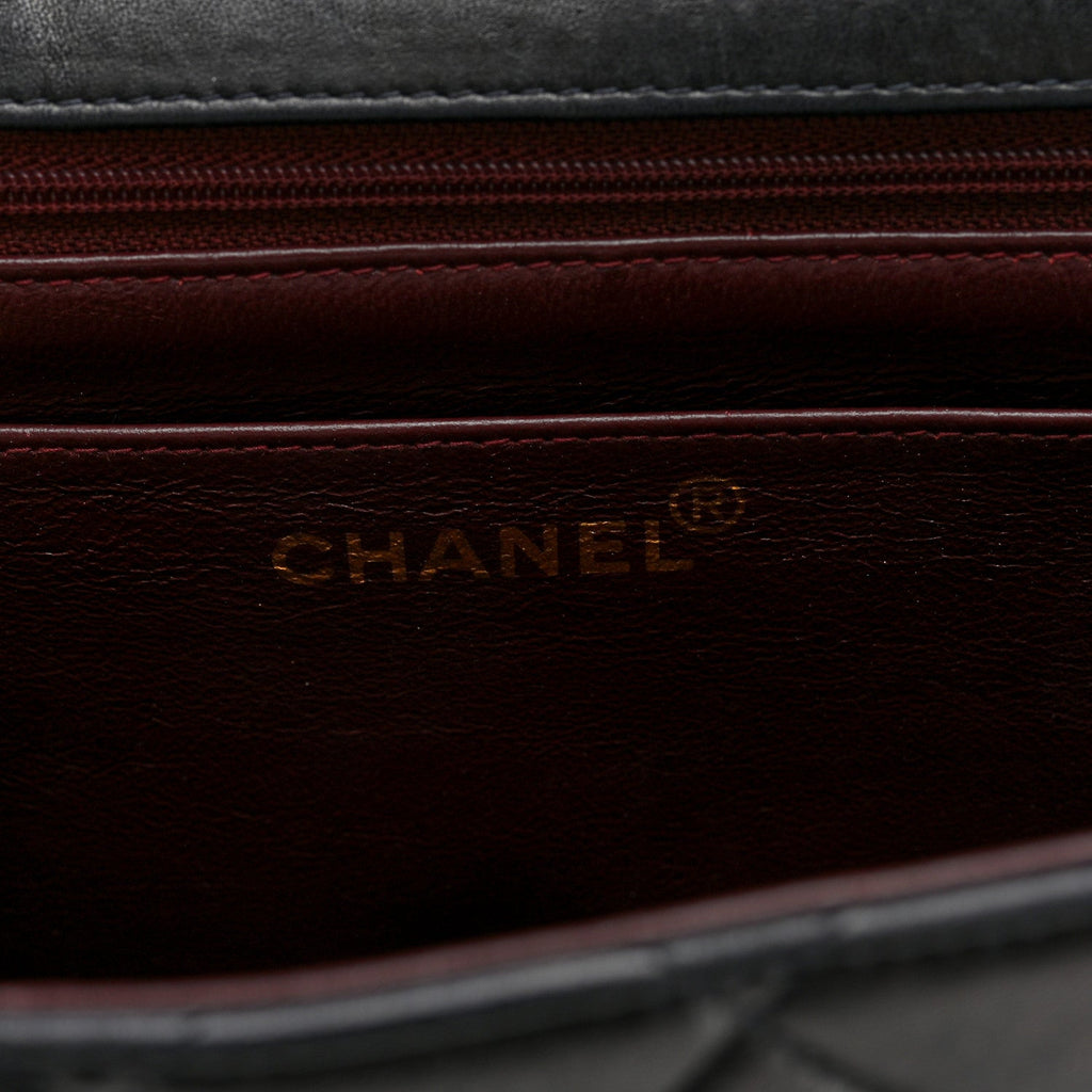 Lambskin Quilted Jumbo Single Flap Black