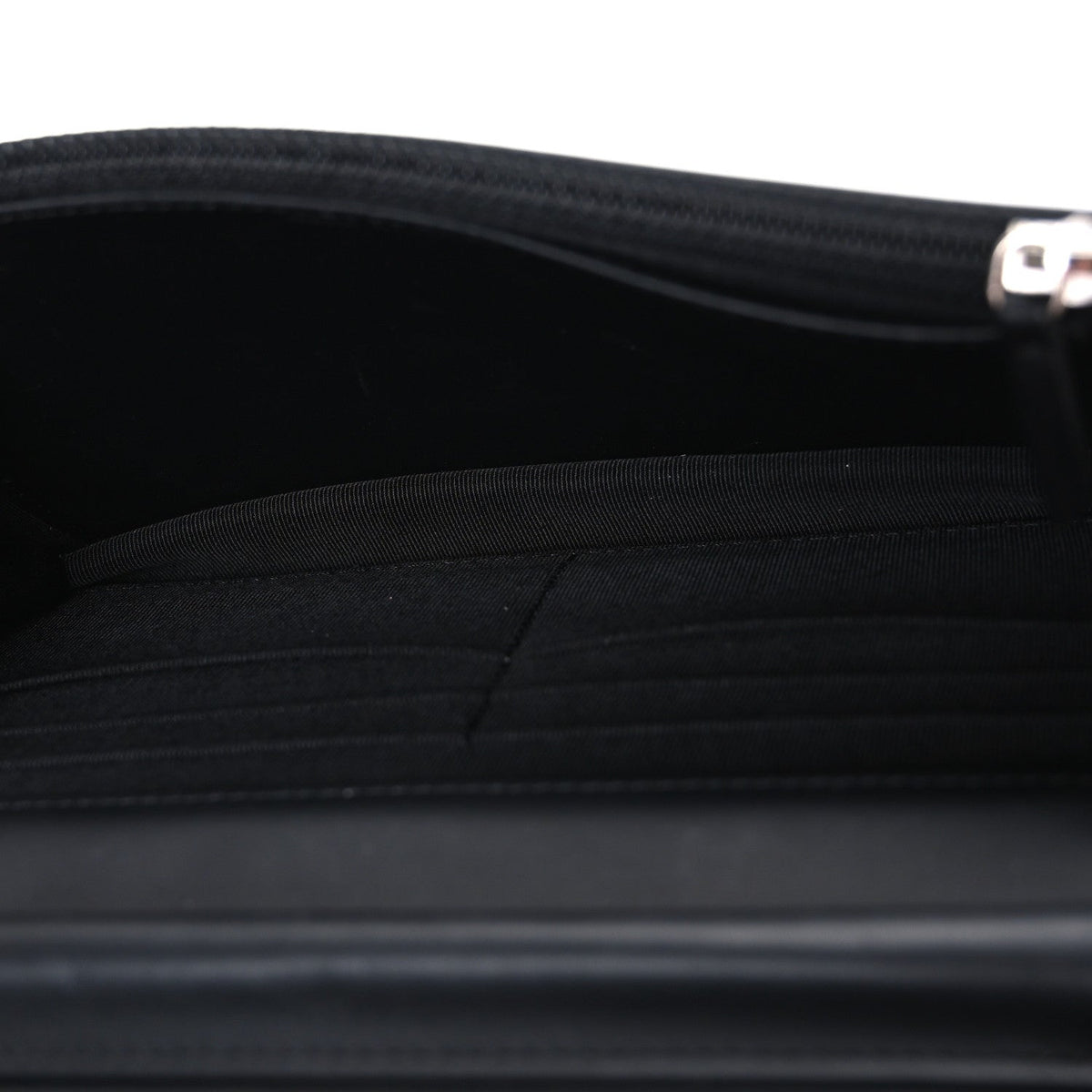 Patent Quilted Wallet On Chain WOC Black