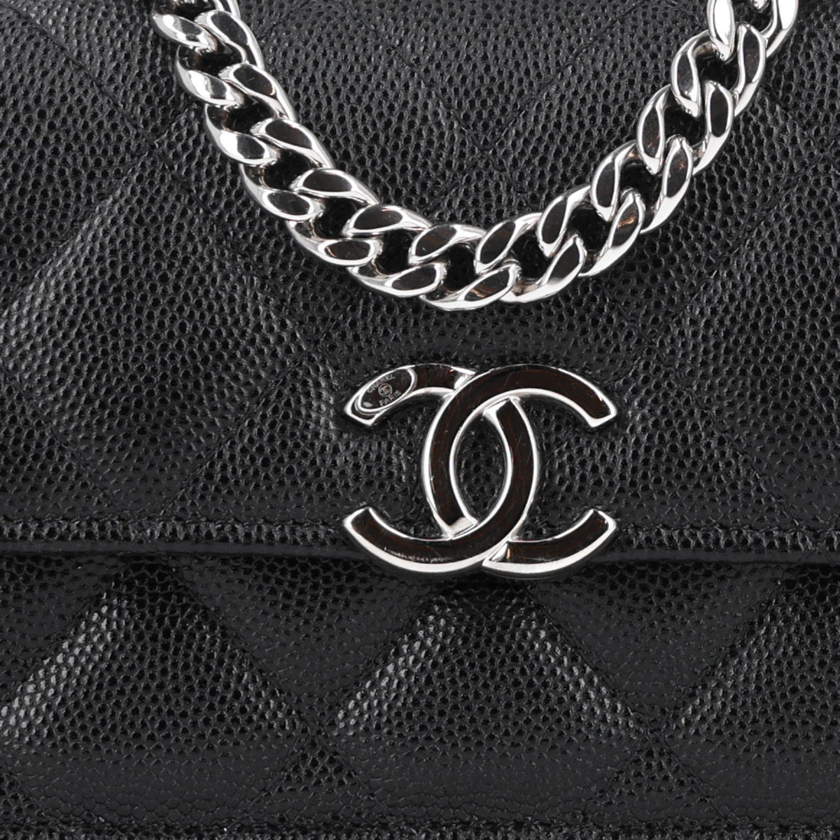 Caviar Quilted Pick Me Up Clutch With Chain Black