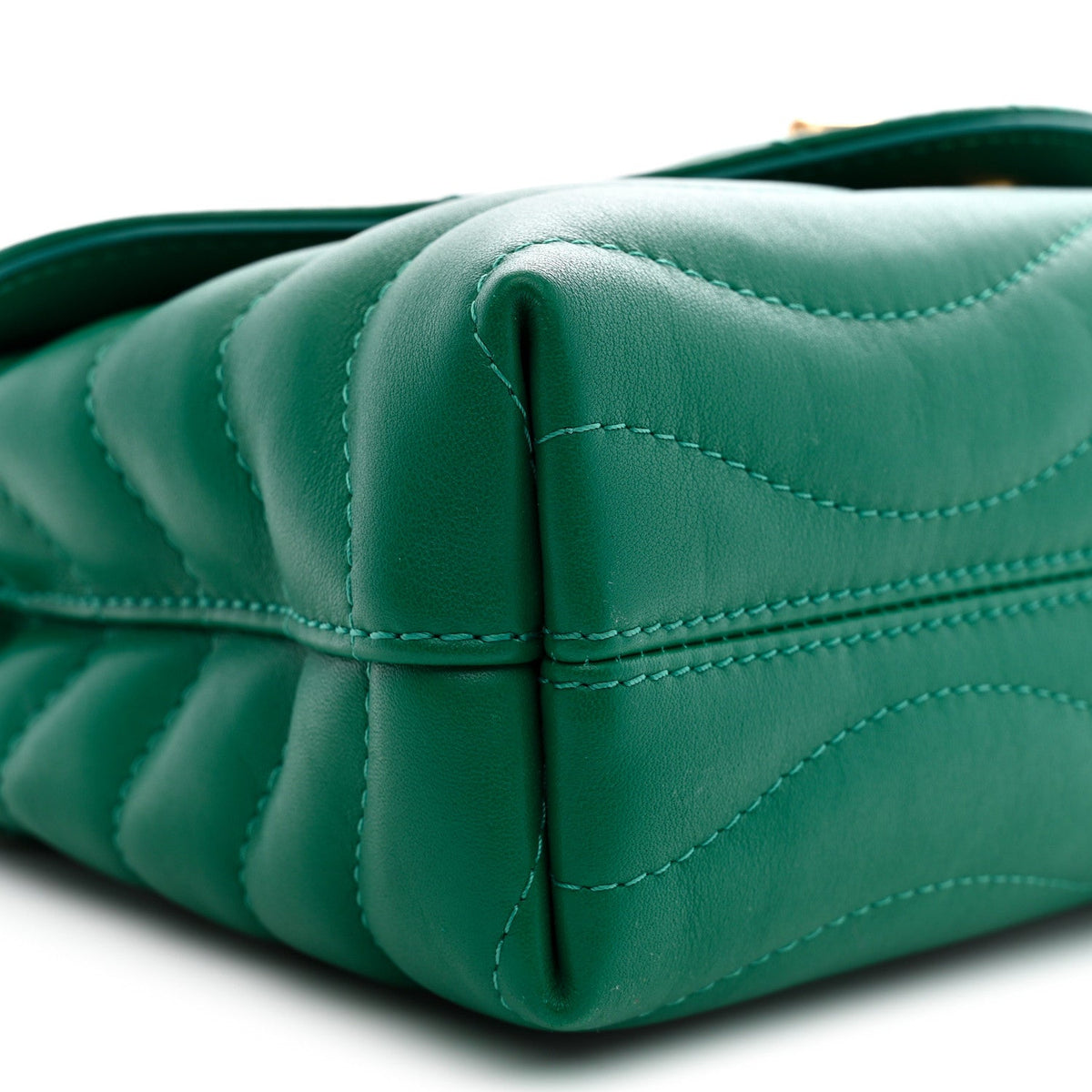 Calfskin New Wave Chain Bag MM NM Emerald
